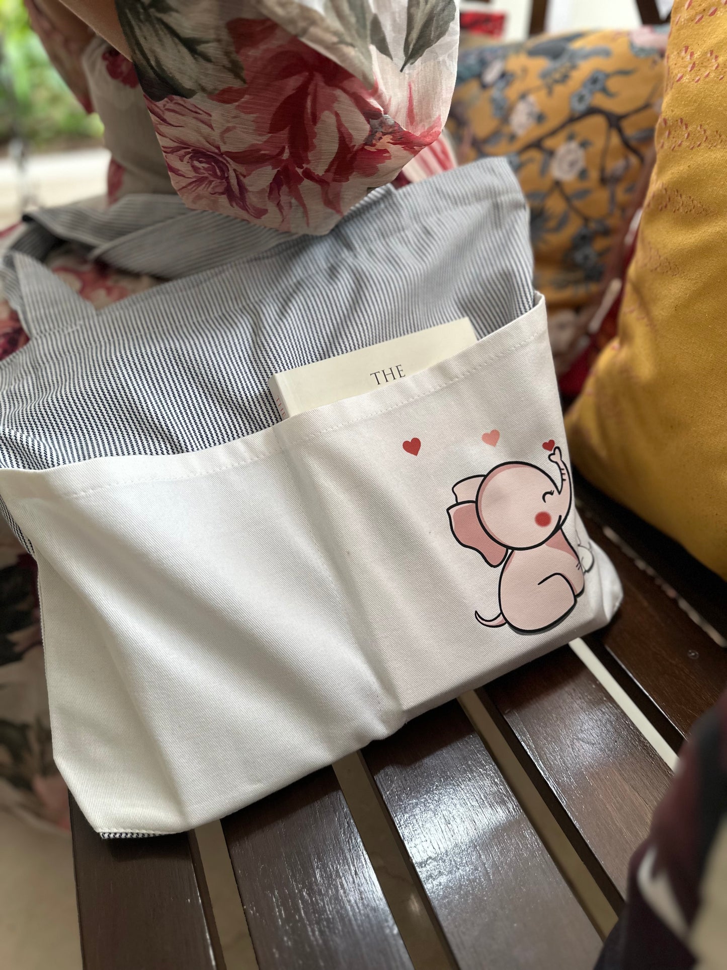 Elephant White Tote bag | Horizontal| Twill Cotton
