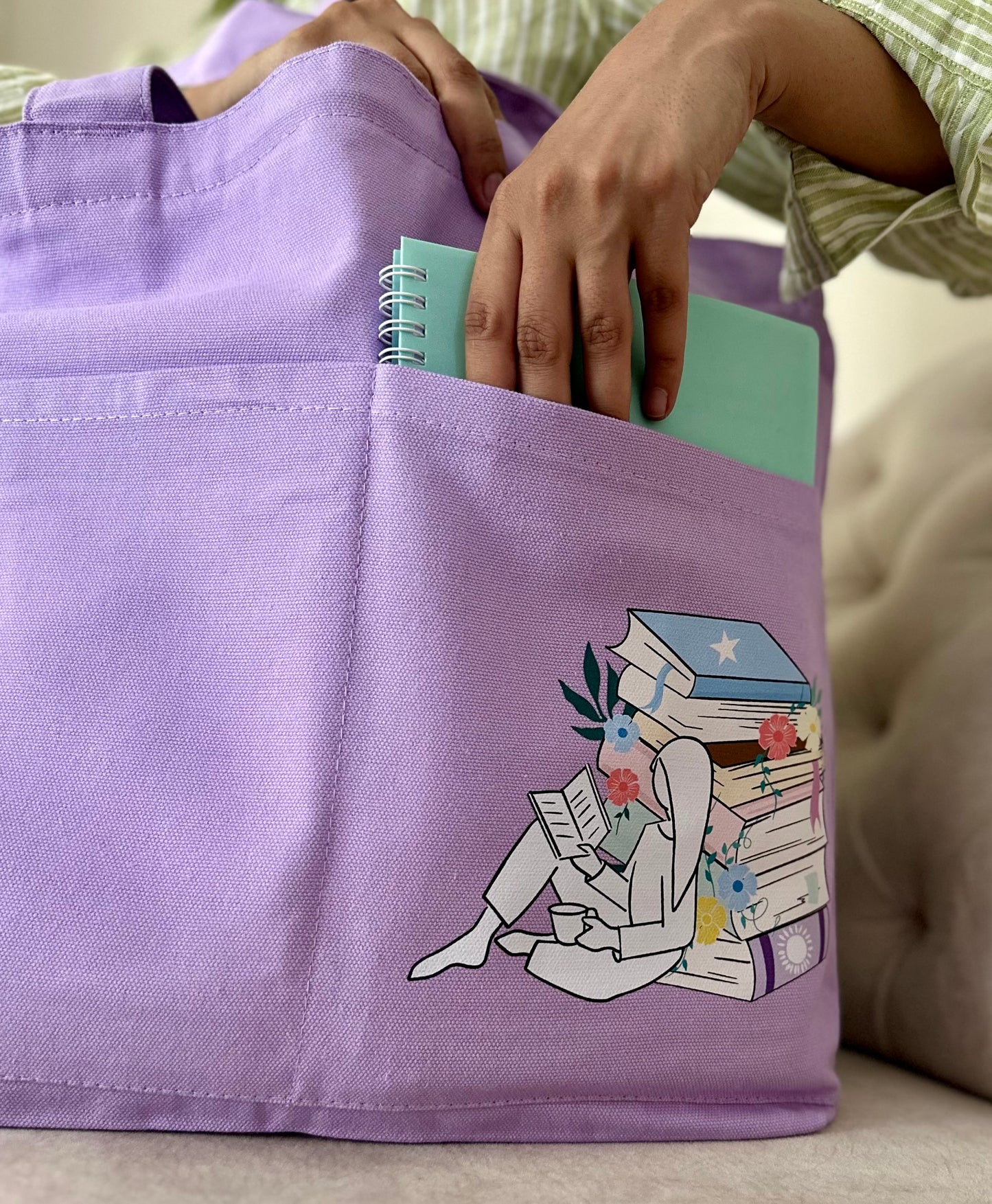 Library Horizontal bag | Cotton Canvas | Light purple